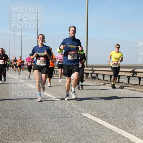 03.10.2025 - Köhlbrandbrückenlauf Yannick Fuchs http://msf.ph/oto/9184628 03.10.2025 12:02:23 Position 3  meine-sportfotos.de
