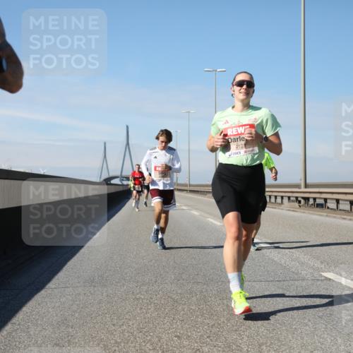 03.10.2025 - Köhlbrandbrückenlauf Yannick Fuchs http://msf.ph/oto/9184649 03.10.2025 11:41:19 Position 3 06, 4123, 4114 meine-sportfotos.de