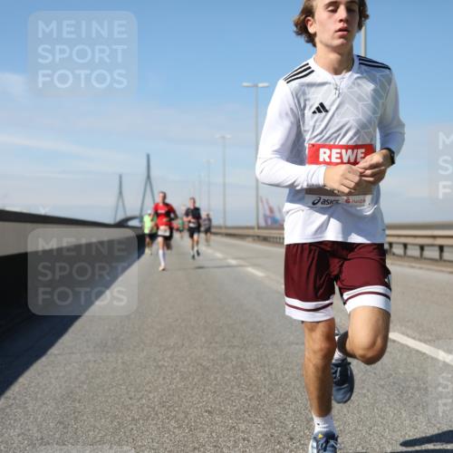 03.10.2025 - Köhlbrandbrückenlauf Yannick Fuchs http://msf.ph/oto/9184665 03.10.2025 11:41:21 Position 3  meine-sportfotos.de