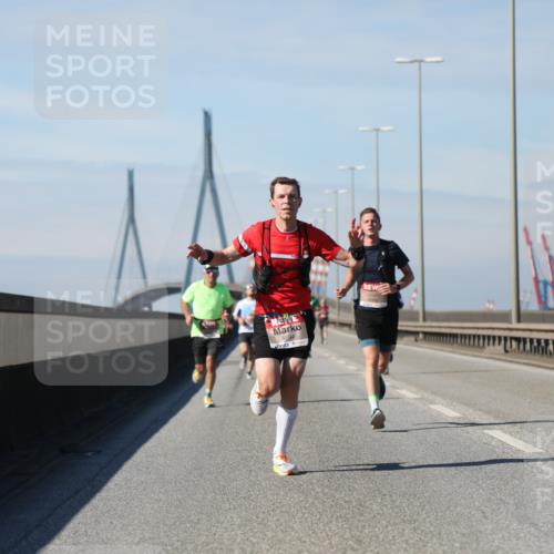 03.10.2025 - Köhlbrandbrückenlauf Yannick Fuchs http://msf.ph/oto/9184674 03.10.2025 11:41:22 Position 3 4594 meine-sportfotos.de