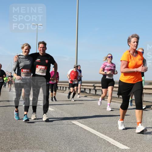 03.10.2025 - Köhlbrandbrückenlauf Yannick Fuchs http://msf.ph/oto/9184675 03.10.2025 12:02:28 Position 3 4603, 4602 meine-sportfotos.de