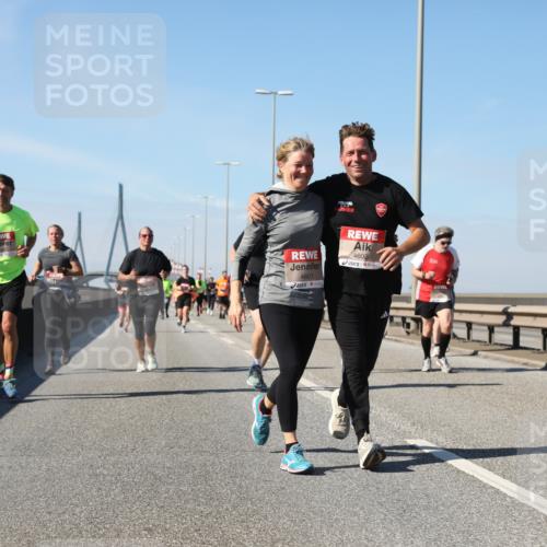 03.10.2025 - Köhlbrandbrückenlauf Yannick Fuchs http://msf.ph/oto/9184680 03.10.2025 12:02:28 Position 3 4603, 4602, 630 meine-sportfotos.de