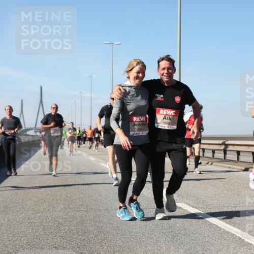 03.10.2025 - Köhlbrandbrückenlauf Yannick Fuchs http://msf.ph/oto/9184681 03.10.2025 12:02:28 Position 3 4603, 4602 meine-sportfotos.de