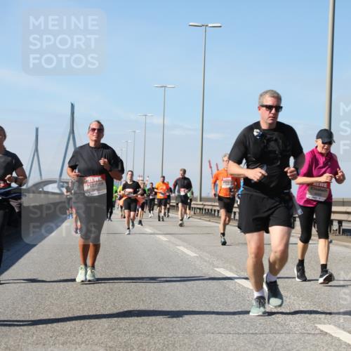 03.10.2025 - Köhlbrandbrückenlauf Yannick Fuchs http://msf.ph/oto/9184688 03.10.2025 12:02:29 Position 3 4493 meine-sportfotos.de