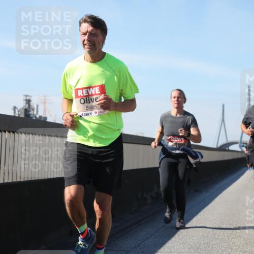 03.10.2025 - Köhlbrandbrückenlauf Yannick Fuchs http://msf.ph/oto/9184694 03.10.2025 12:02:30 Position 3 5085, 4943 meine-sportfotos.de