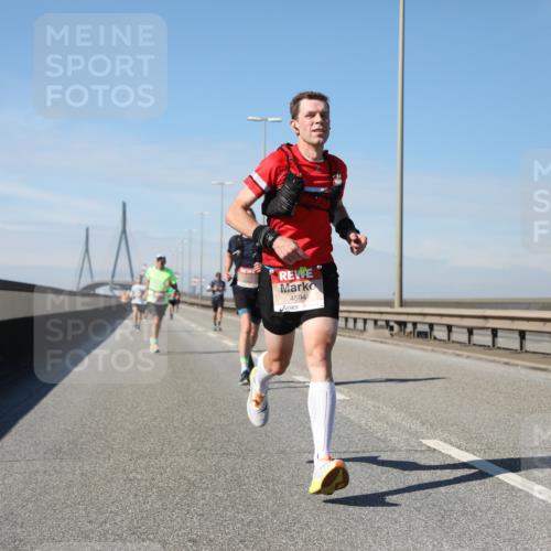 03.10.2025 - Köhlbrandbrückenlauf Yannick Fuchs http://msf.ph/oto/9184695 03.10.2025 11:41:24 Position 3 4594 meine-sportfotos.de