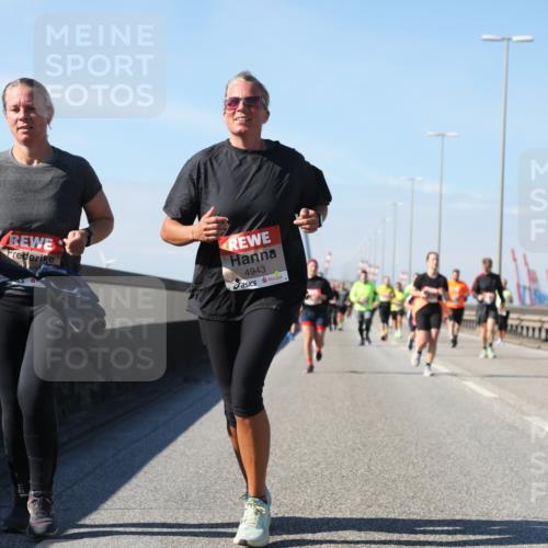 03.10.2025 - Köhlbrandbrückenlauf Yannick Fuchs http://msf.ph/oto/9184702 03.10.2025 12:02:31 Position 3 4943 meine-sportfotos.de