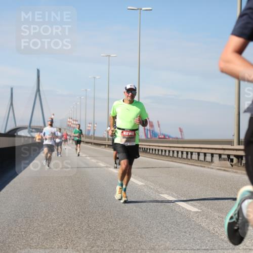 03.10.2025 - Köhlbrandbrückenlauf Yannick Fuchs http://msf.ph/oto/9184707 03.10.2025 11:41:26 Position 3 6762 meine-sportfotos.de