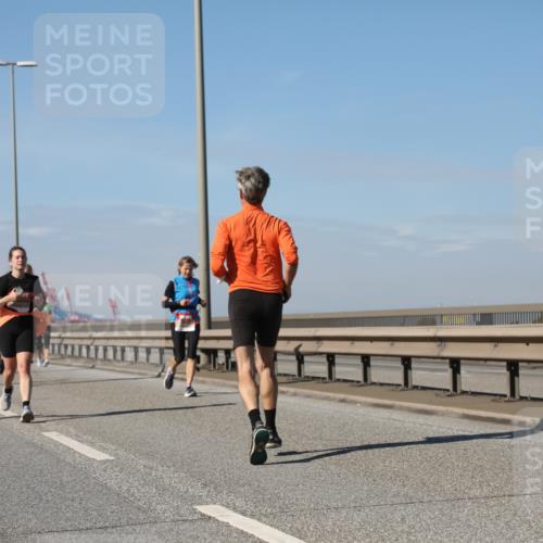 03.10.2025 - Köhlbrandbrückenlauf Yannick Fuchs http://msf.ph/oto/9184717 03.10.2025 12:02:33 Position 3  meine-sportfotos.de