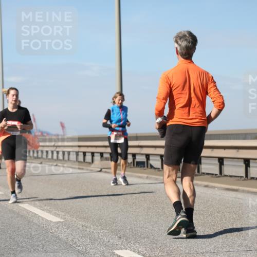 03.10.2025 - Köhlbrandbrückenlauf Yannick Fuchs http://msf.ph/oto/9184719 03.10.2025 12:02:34 Position 3  meine-sportfotos.de