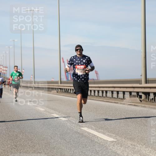 03.10.2025 - Köhlbrandbrückenlauf Yannick Fuchs http://msf.ph/oto/9184725 03.10.2025 11:41:28 Position 3 6495 meine-sportfotos.de