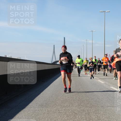 03.10.2025 - Köhlbrandbrückenlauf Yannick Fuchs http://msf.ph/oto/9184730 03.10.2025 12:02:35 Position 3  meine-sportfotos.de