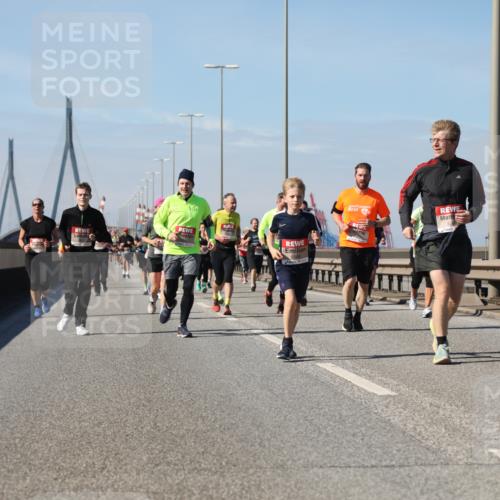 03.10.2025 - Köhlbrandbrückenlauf Yannick Fuchs http://msf.ph/oto/9184754 03.10.2025 12:02:38 Position 3  meine-sportfotos.de