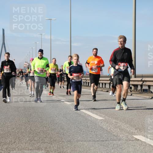 03.10.2025 - Köhlbrandbrückenlauf Yannick Fuchs http://msf.ph/oto/9184755 03.10.2025 12:02:38 Position 3  meine-sportfotos.de