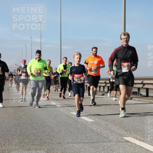 03.10.2025 - Köhlbrandbrückenlauf Yannick Fuchs http://msf.ph/oto/9184758 03.10.2025 12:02:39 Position 3 6599 meine-sportfotos.de