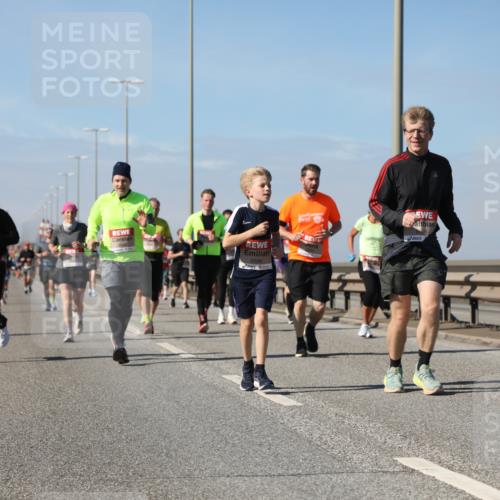 03.10.2025 - Köhlbrandbrückenlauf Yannick Fuchs http://msf.ph/oto/9184760 03.10.2025 12:02:39 Position 3 6598 meine-sportfotos.de