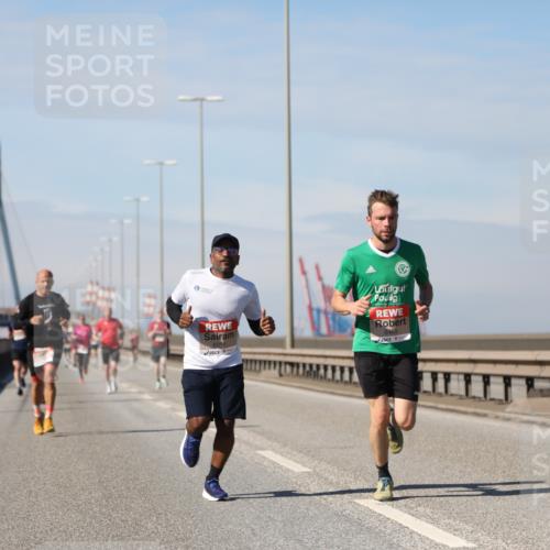 03.10.2025 - Köhlbrandbrückenlauf Yannick Fuchs http://msf.ph/oto/9184770 03.10.2025 11:41:34 Position 3 6091, 6489 meine-sportfotos.de