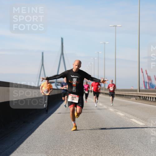 03.10.2025 - Köhlbrandbrückenlauf Yannick Fuchs http://msf.ph/oto/9184789 03.10.2025 11:41:36 Position 3  meine-sportfotos.de