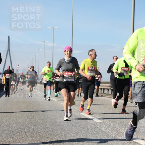 03.10.2025 - Köhlbrandbrückenlauf Yannick Fuchs http://msf.ph/oto/9184790 03.10.2025 12:02:42 Position 3 4647, 6027, 6211, 62, 10, 4646 meine-sportfotos.de
