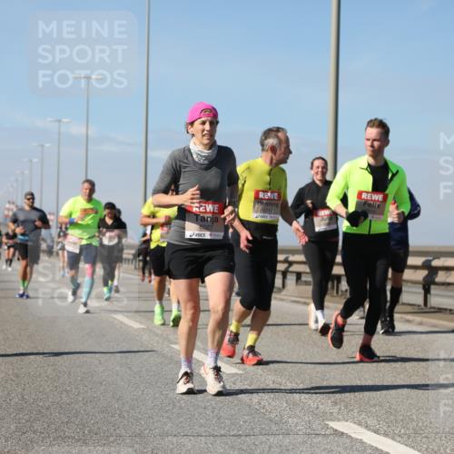 03.10.2025 - Köhlbrandbrückenlauf Yannick Fuchs http://msf.ph/oto/9184799 03.10.2025 12:02:43 Position 3 6027, 6211 meine-sportfotos.de