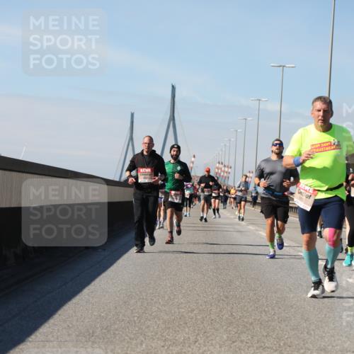 03.10.2025 - Köhlbrandbrückenlauf Yannick Fuchs http://msf.ph/oto/9184808 03.10.2025 12:02:46 Position 3 5923 meine-sportfotos.de