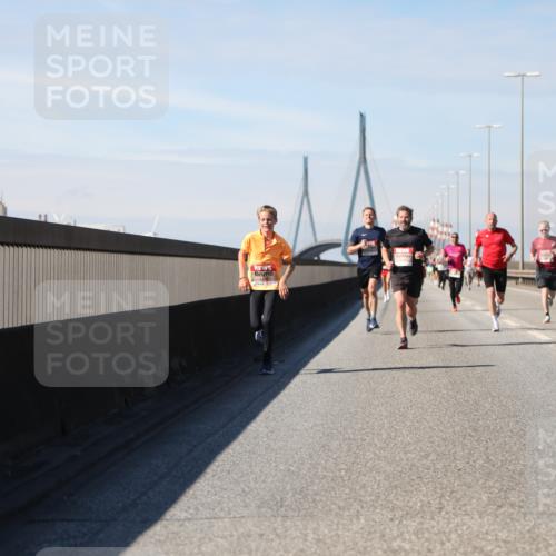 03.10.2025 - Köhlbrandbrückenlauf Yannick Fuchs http://msf.ph/oto/9184814 03.10.2025 11:41:39 Position 3  meine-sportfotos.de