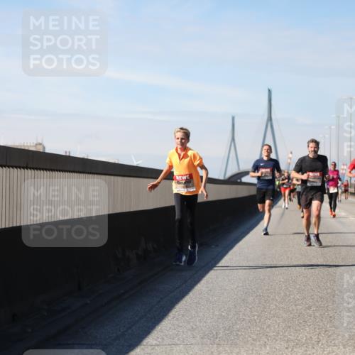 03.10.2025 - Köhlbrandbrückenlauf Yannick Fuchs http://msf.ph/oto/9184824 03.10.2025 11:41:40 Position 3  meine-sportfotos.de