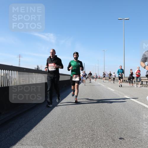 03.10.2025 - Köhlbrandbrückenlauf Yannick Fuchs http://msf.ph/oto/9184855 03.10.2025 12:02:52 Position 3  meine-sportfotos.de