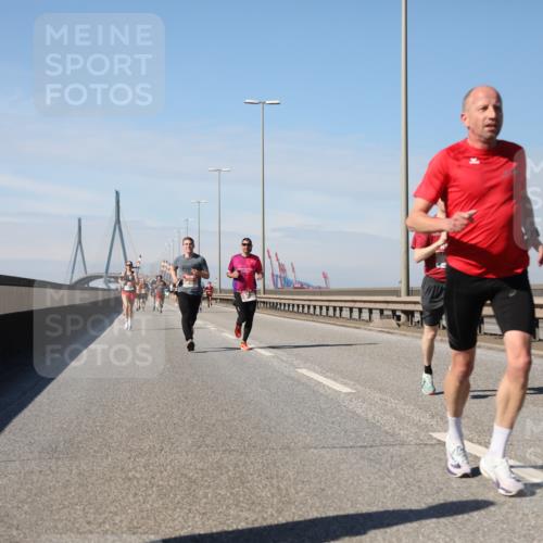 03.10.2025 - Köhlbrandbrückenlauf Yannick Fuchs http://msf.ph/oto/9184865 03.10.2025 11:41:45 Position 3  meine-sportfotos.de