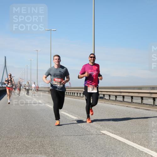 03.10.2025 - Köhlbrandbrückenlauf Yannick Fuchs http://msf.ph/oto/9184879 03.10.2025 11:41:47 Position 3 4231 meine-sportfotos.de