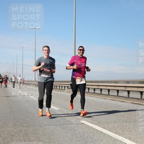 03.10.2025 - Köhlbrandbrückenlauf Yannick Fuchs http://msf.ph/oto/9184881 03.10.2025 11:41:47 Position 3  meine-sportfotos.de