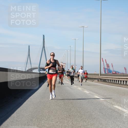 03.10.2025 - Köhlbrandbrückenlauf Yannick Fuchs http://msf.ph/oto/9184890 03.10.2025 11:41:48 Position 3  meine-sportfotos.de