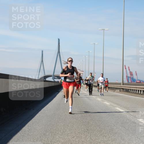 03.10.2025 - Köhlbrandbrückenlauf Yannick Fuchs http://msf.ph/oto/9184892 03.10.2025 11:41:48 Position 3  meine-sportfotos.de