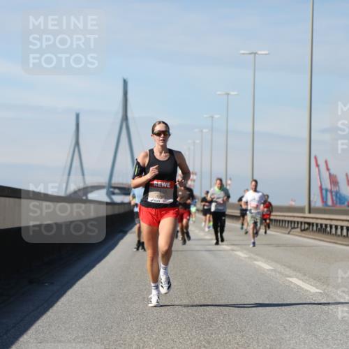 03.10.2025 - Köhlbrandbrückenlauf Yannick Fuchs http://msf.ph/oto/9184895 03.10.2025 11:41:49 Position 3 6769 meine-sportfotos.de