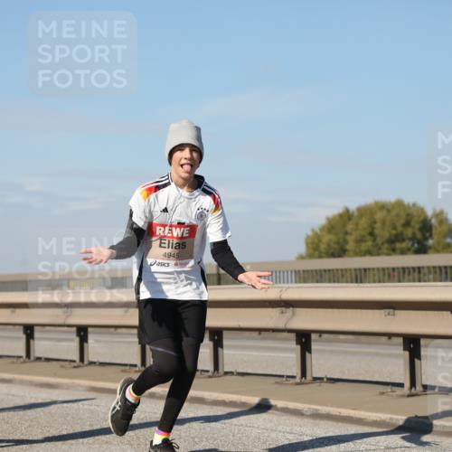 03.10.2025 - Köhlbrandbrückenlauf Yannick Fuchs http://msf.ph/oto/9184898 03.10.2025 12:02:58 Position 3 5056, 4945 meine-sportfotos.de