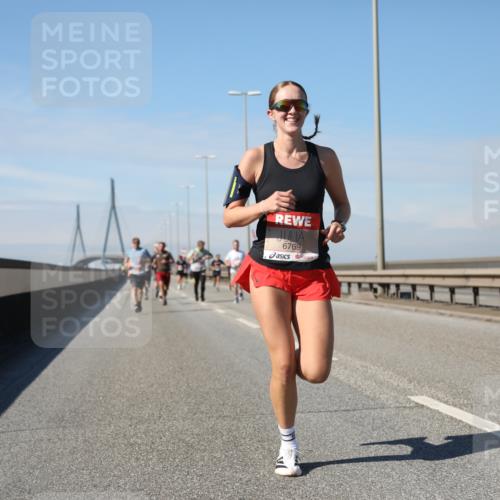 03.10.2025 - Köhlbrandbrückenlauf Yannick Fuchs http://msf.ph/oto/9184913 03.10.2025 11:41:51 Position 3 6769 meine-sportfotos.de