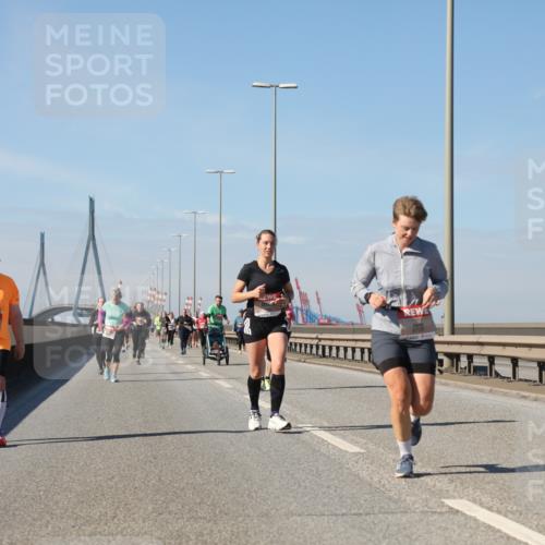 03.10.2025 - Köhlbrandbrückenlauf Yannick Fuchs http://msf.ph/oto/9184918 03.10.2025 12:03:00 Position 3  meine-sportfotos.de