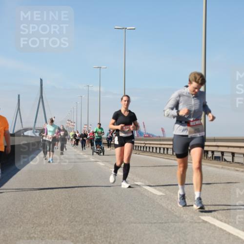 03.10.2025 - Köhlbrandbrückenlauf Yannick Fuchs http://msf.ph/oto/9184920 03.10.2025 12:03:00 Position 3  meine-sportfotos.de
