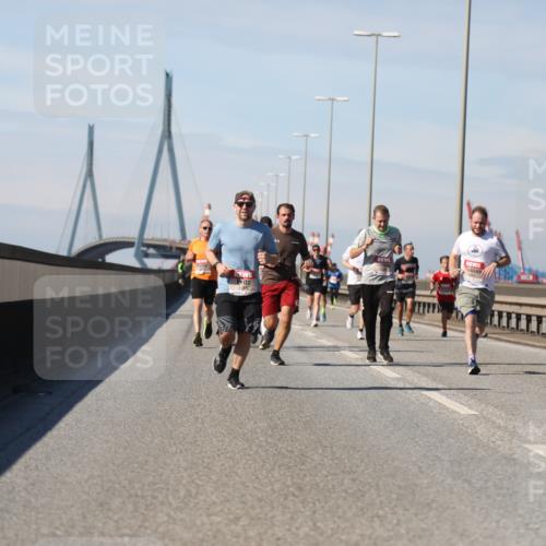 03.10.2025 - Köhlbrandbrückenlauf Yannick Fuchs http://msf.ph/oto/9184921 03.10.2025 11:41:52 Position 3  meine-sportfotos.de