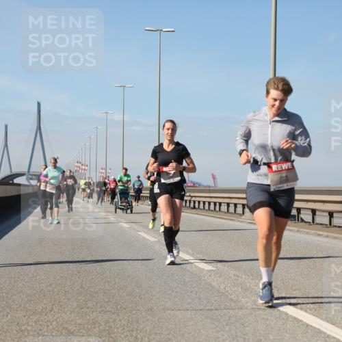 03.10.2025 - Köhlbrandbrückenlauf Yannick Fuchs http://msf.ph/oto/9184924 03.10.2025 12:03:01 Position 3 6728 meine-sportfotos.de