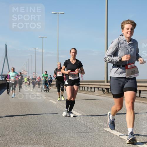 03.10.2025 - Köhlbrandbrückenlauf Yannick Fuchs http://msf.ph/oto/9184926 03.10.2025 12:03:01 Position 3 4664, 6728 meine-sportfotos.de