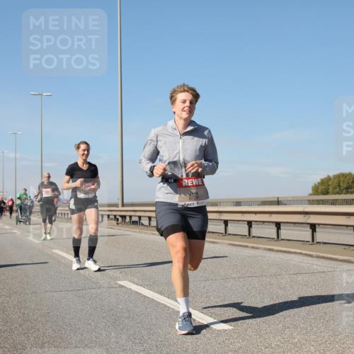 03.10.2025 - Köhlbrandbrückenlauf Yannick Fuchs http://msf.ph/oto/9184929 03.10.2025 12:03:01 Position 3 6728 meine-sportfotos.de