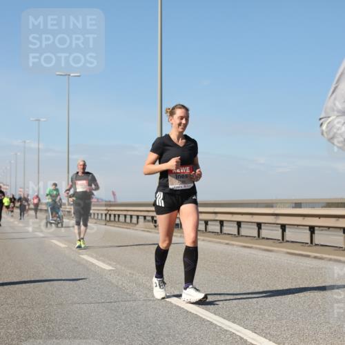 03.10.2025 - Köhlbrandbrückenlauf Yannick Fuchs http://msf.ph/oto/9184934 03.10.2025 12:03:02 Position 3 4664 meine-sportfotos.de