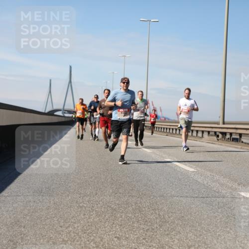 03.10.2025 - Köhlbrandbrückenlauf Yannick Fuchs http://msf.ph/oto/9184937 03.10.2025 11:41:54 Position 3  meine-sportfotos.de