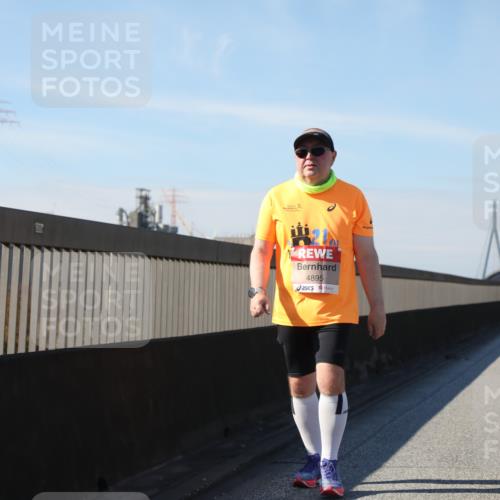 03.10.2025 - Köhlbrandbrückenlauf Yannick Fuchs http://msf.ph/oto/9184944 03.10.2025 12:03:04 Position 3 4895 meine-sportfotos.de