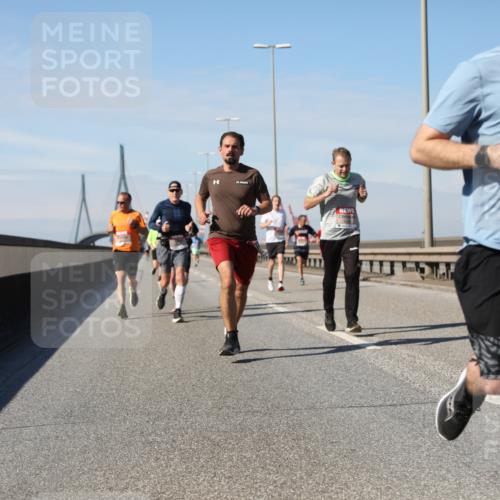 03.10.2025 - Köhlbrandbrückenlauf Yannick Fuchs http://msf.ph/oto/9184952 03.10.2025 11:41:56 Position 3 4054 meine-sportfotos.de