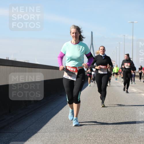 03.10.2025 - Köhlbrandbrückenlauf Yannick Fuchs http://msf.ph/oto/9184962 03.10.2025 12:03:07 Position 3 5885 meine-sportfotos.de