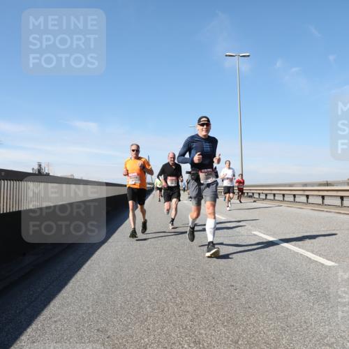 03.10.2025 - Köhlbrandbrückenlauf Yannick Fuchs http://msf.ph/oto/9184972 03.10.2025 11:41:58 Position 3  meine-sportfotos.de