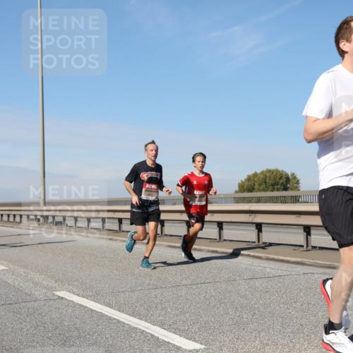 03.10.2025 - Köhlbrandbrückenlauf Yannick Fuchs http://msf.ph/oto/9184998 03.10.2025 11:42:01 Position 3 4068 meine-sportfotos.de