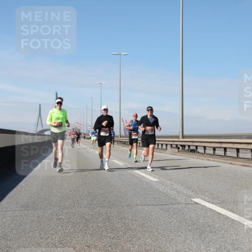 03.10.2025 - Köhlbrandbrückenlauf Yannick Fuchs http://msf.ph/oto/9184999 03.10.2025 11:42:02 Position 3 6015 meine-sportfotos.de